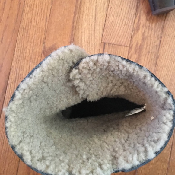 UGG ankle boots - Picture 7 of 8